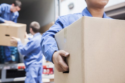 Local man with van service in Tooting for home and business moves
