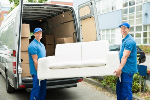 Man and van removals service in Tooting for local home moves