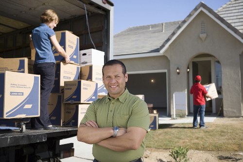 Loading furniture and boxes for a Tooting house or flat move